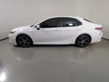 Used 2020 Toyota Camry SE image 4