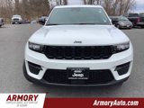 Used 2023 Jeep Grand Cherokee Altitude image 2