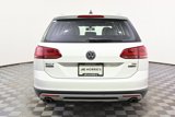 Used 2017 Volkswagen Golf Alltrack SE image 5