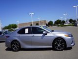 Used 2019 Toyota Camry SE w/ Convenience Package image 4