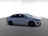 Used 2023 Kia Forte LXS image 2