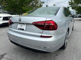 Used 2017 Volkswagen Passat 1.8T R-Line image 3