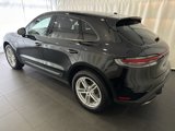 Certified 2022 Porsche Macan image 3