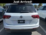 Used 2018 Volkswagen Tiguan SE image 2