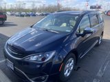 Used 2017 Chrysler Pacifica Platinum image 2