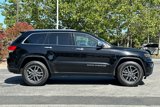 Used 2019 Jeep Grand Cherokee Limited w/ Luxury Group II image 3