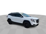 Used 2022 GMC Terrain AT4 image 2