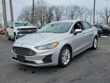 Used 2019 Ford Fusion SE image 2