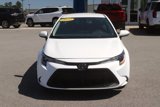 Used 2022 Toyota Corolla LE image 2