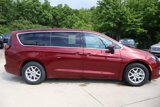 Used 2023 Chrysler Voyager LX image 5