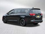 Used 2022 Chrysler Voyager LX image 5