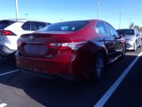 Used 2018 Toyota Camry LE image 3