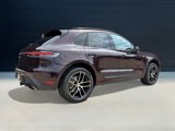 Certified 2023 Porsche Macan image 5