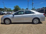 Used 2014 Toyota Camry L image 2
