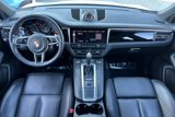 Certified 2021 Porsche Macan image 6