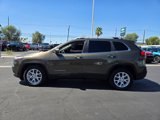 Used 2015 Jeep Cherokee Latitude image 3