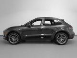 Certified 2025 Porsche Macan image 3