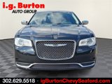 Used 2018 Chrysler 300 Touring w/ Chrome Appearance Package image 2