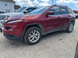 Used 2017 Jeep Cherokee Latitude w/ Cold Weather Group image 2
