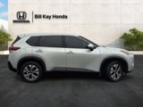 Used 2023 Nissan Rogue SV image 2