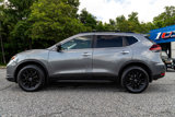 Used 2018 Nissan Rogue SV image 3