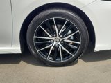 Used 2022 Toyota Camry SE image 5