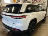 Used 2023 Jeep Grand Cherokee Limited w/ Black Appearance Package image 4