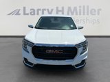 Used 2024 GMC Terrain SLE image 3