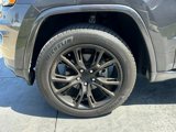 Used 2017 Jeep Grand Cherokee Overland image 4