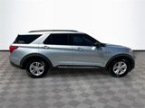 Used 2020 Ford Explorer XLT image 4