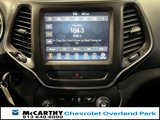 Used 2019 Jeep Cherokee Trailhawk image 3