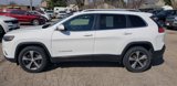 Used 2019 Jeep Cherokee Limited w/ Technology Group image 5