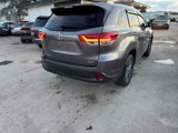 Used 2018 Toyota Highlander SE image 5