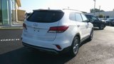 Used 2017 Hyundai Santa Fe SE image 4