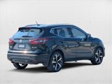 Used 2022 Nissan Rogue Sport SL image 5