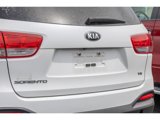 Used 2016 Kia Sorento LX image 3