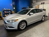 Used 2017 Ford Fusion SE w/ Fusion SE Technology Package image 3