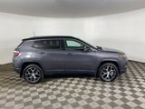Used 2024 Jeep Compass Limited image 5