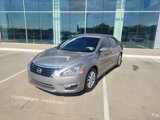 Used 2014 Nissan Altima 2.5 S w/ Sport Value Package image 2