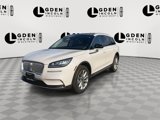 Used 2022 Lincoln Corsair AWD w/ Premium Package image 4