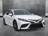 Used 2024 Toyota Camry SE image 3