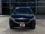 Used 2017 Kia Sedona LX w/ LX Essentials Premium Package image 2