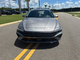 Used 2024 Hyundai Elantra Limited image 2