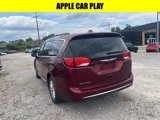 Used 2017 Chrysler Pacifica Touring-L image 2