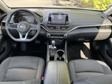 Used 2024 Nissan Altima 2.5 SV image 2