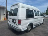 Used 1998 Ford E-150 and Econoline 150 image 3