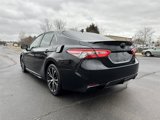 Used 2019 Toyota Camry SE image 4