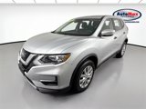 Used 2020 Nissan Rogue S image 4