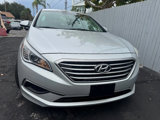 Used 2017 Hyundai Sonata SE image 3