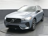 Used 2023 Volvo XC60 B5 Plus image 3